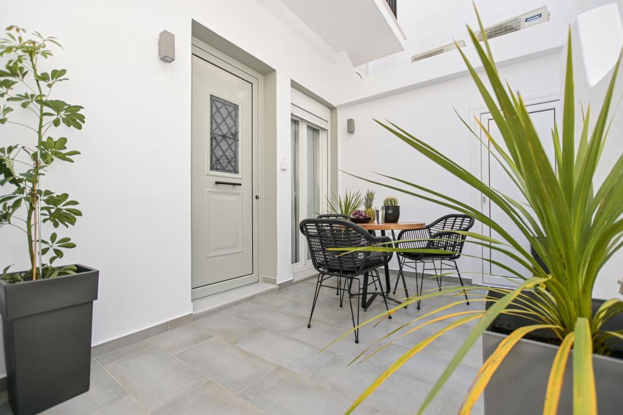 Mythos Luxury Suite Naxos City Exterior foto